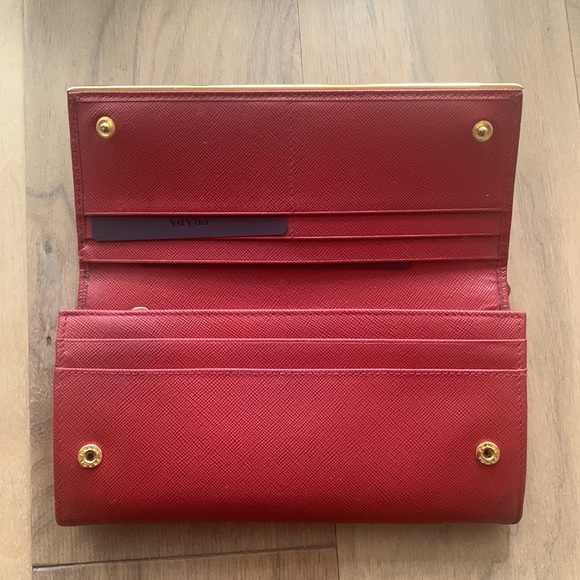 AUTHENTIC Prada Saffiano Leather Wallet Large - Picture 4 of 11